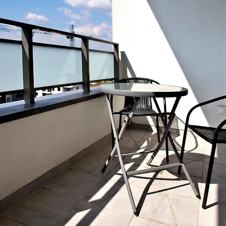 Apartment P&o Serviced Nowy Ursus